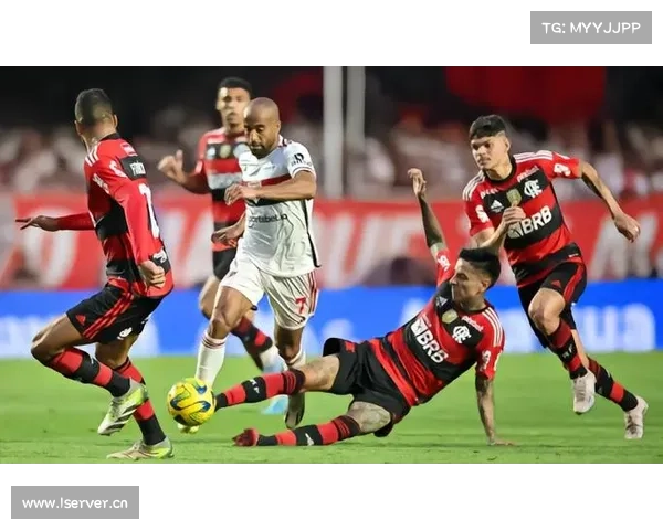 小卢卡斯为何在巴黎成为替补球员背后的真相与原因分析